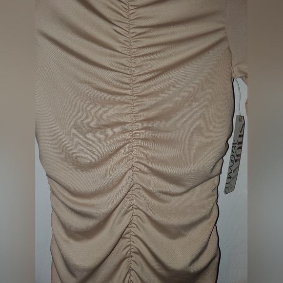 Ruched tan midi length dress size M - Picture 2 of 2